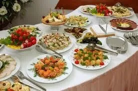 qué comida servirán en su recepción de bodas?