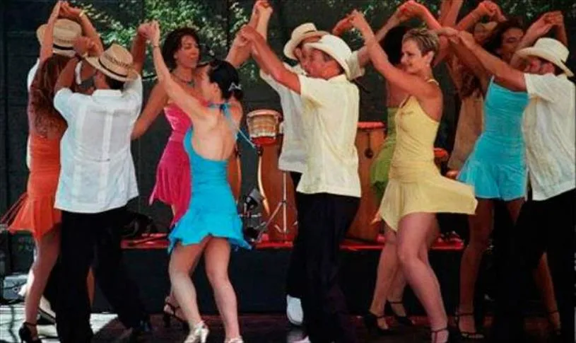 Complejo Blue y Javier Cagna te invitan a bailar salsa - Rosario.com