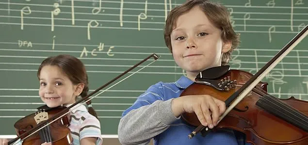Comprobado, los niños que tocan un instrumento mejoran la ...