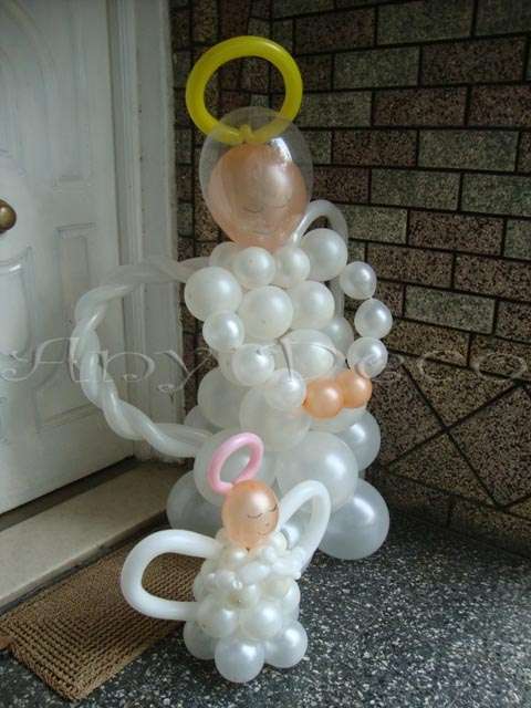 Comunion decoracion con globos, centros de mesa, souvenirs ...