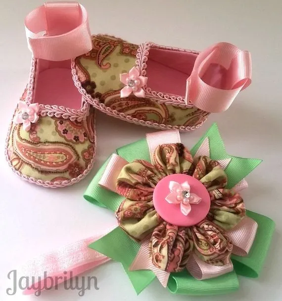 Conjunto de Zapatos y Bandita de Bebé Zapatos y Banda por Jaybrilyn