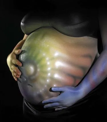 Cómo convertir la barriga de embarazada en puro arte: practica body ...