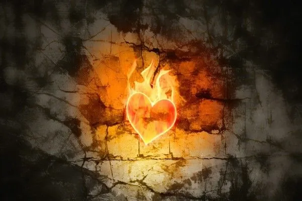 Corazón en llamas (10397)