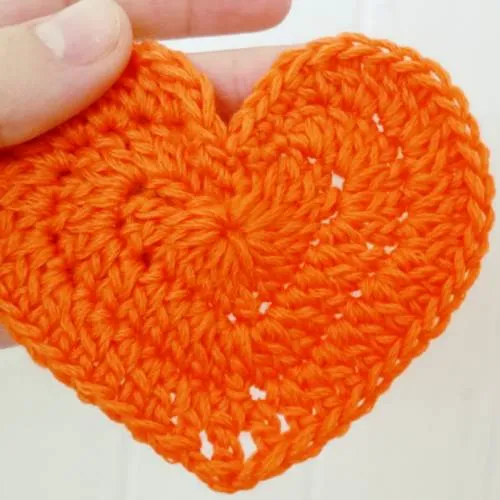 Corazón Mediano a Crochet | Ahuyama Crochet