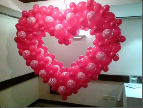 Decoracion con globos de corazon - Imagui