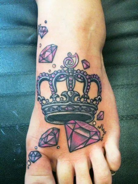 Corona con Diamantes - Tatuajes para Mujeres
