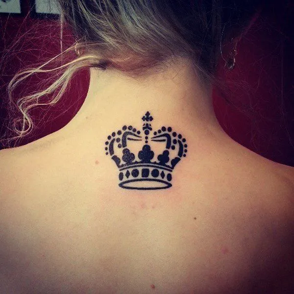Corona de Reina - Tatuajes para Mujeres