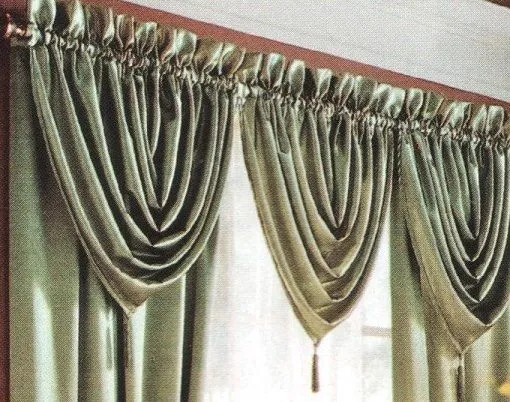 Tres cortinas diferentes con un molde.