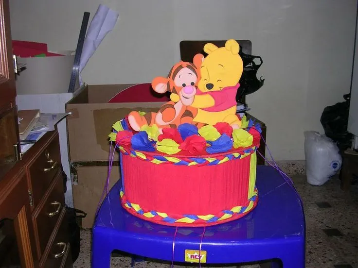 moldes winnie pooh bebe en goma eva - Buscar con Google | dulceros ...