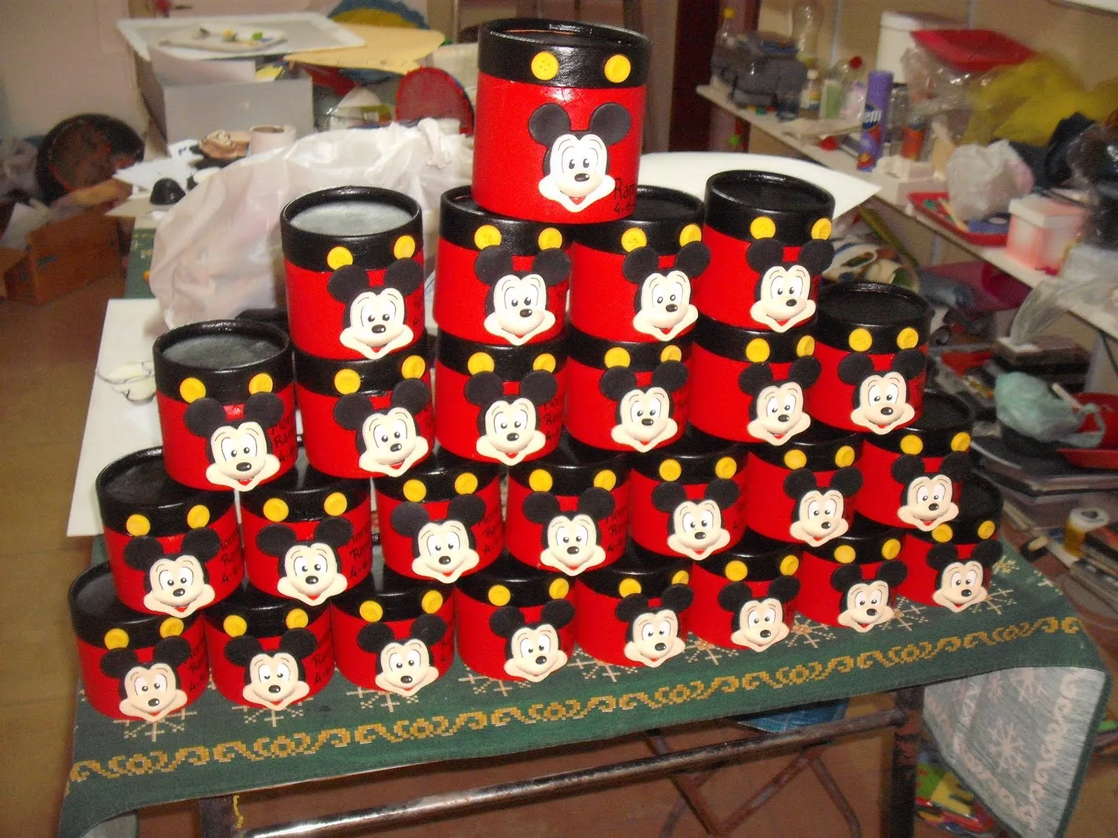 Cotillon Taller Magico: Cajas Souvenirs Mickey - hecho por Taller ...