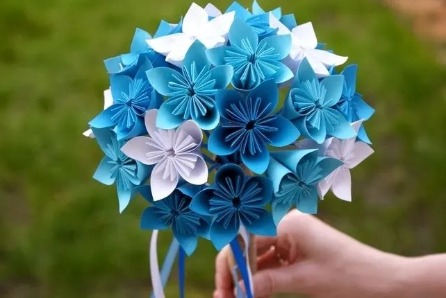 Crafts on Fire: How To Make A Simple Origami Flower