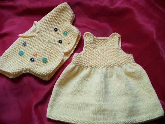 Como hacer vestidos de bebé tejidos a dos agujas - Imagui