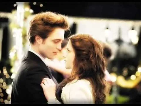 Crepusculo: momentos romanticos de Edward y Bella - YouTube