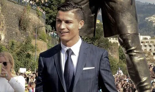 Cristiano Ronaldo y sus cortes de pelo | Moda fútbol 2015 ...