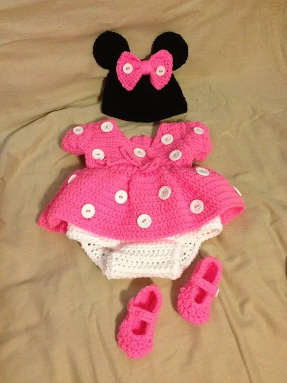 Crochet Minnie Mouse by Thirty1Thirteen on Etsy