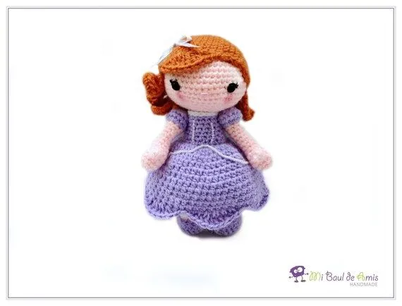 Crochet Princess Sofia Purple Lilac Dress Doll por MiBaulDeAmis