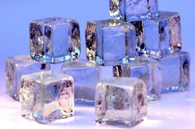 Cubitos de hielo: ¿qué precauciones tomar? ¿Qué riesgos existen ...