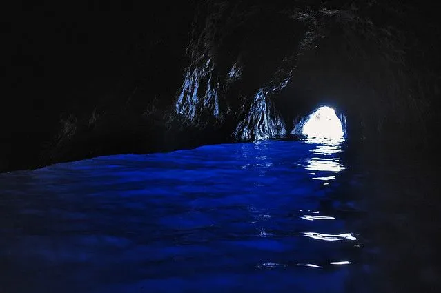 4 cuevas con aguas azules - 101 Lugares increíbles