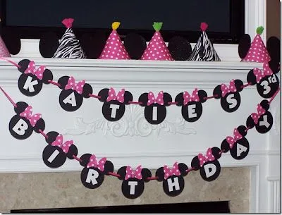 ser de otra manera la cumpleañera lucio un lindo vestido de Minnie ... ser de otra manera la cumpleañera lucio un lindo vestido de Minnie ...