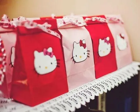 Bolsitas de cumpleaños de Hello Kitty - Imagui