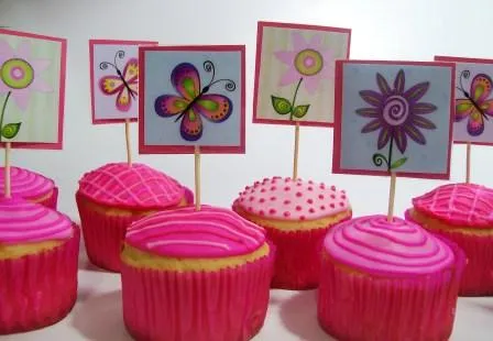  ... am your Cookie: Cumpleaños con mariposas y flores sobre cupcakes