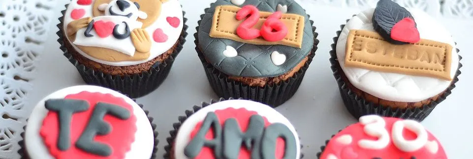 Cupcakes personalizados de aniversario - Imagui