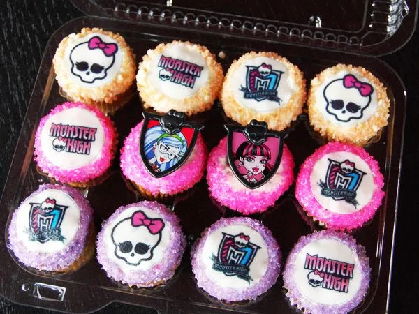 Cupcakes Take The Cake: Power Rangers, robots and Monster High ...