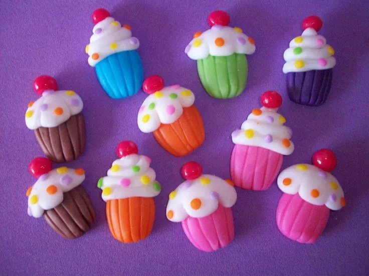 cupcakes-y-mini-cupcakes-en-porcelana-fria-4037-MLA123353103_2021 ...