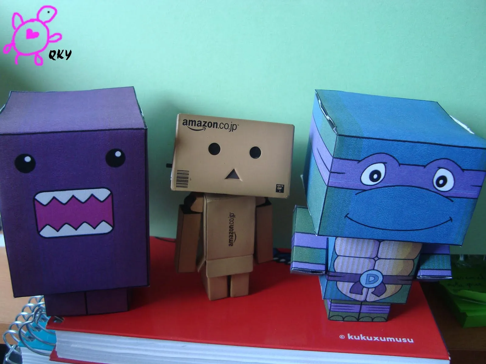  ... danbo. Me explico: se trata de hacer 365 dias de Danbo. Cada día