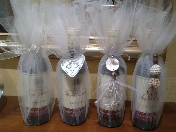 Botellas de vino decoradas para bodas - Imagui