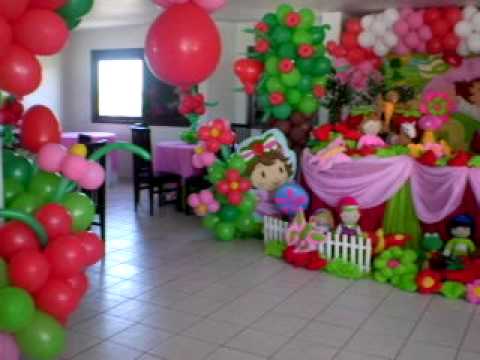 Decoración en globos para fiesta de fresita - Imagui