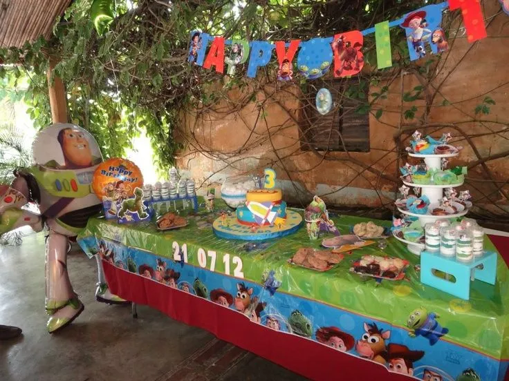 Decoracion Cumpleaños Toy Story | Cumpleaños | Pinterest | Toy ...
