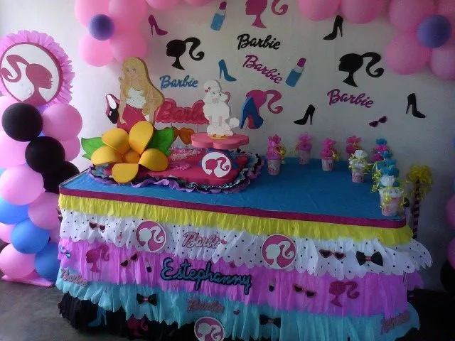 Decoracion de fiesta "Barbie" | party barbie/ monster hight ...