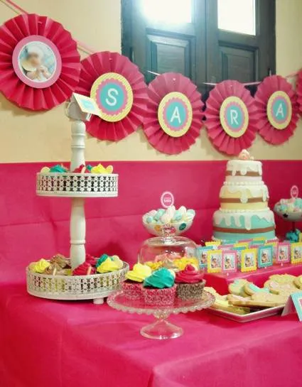 Como decorar mesa de dulces para fiestas infantiles - Imagui