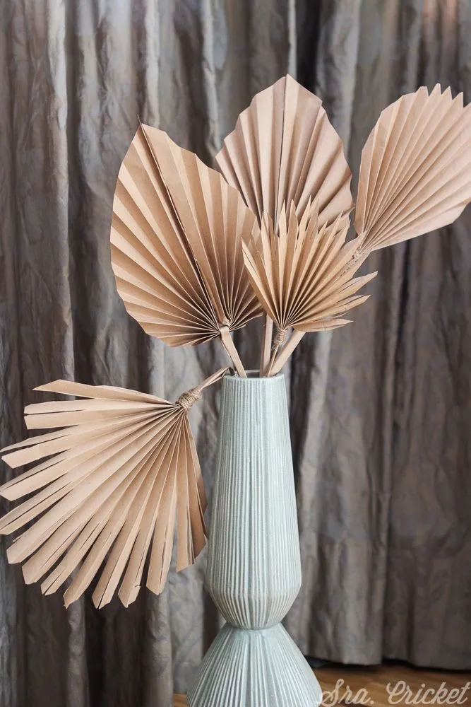 Decoración floral cómo hacer hojas de palma de papel