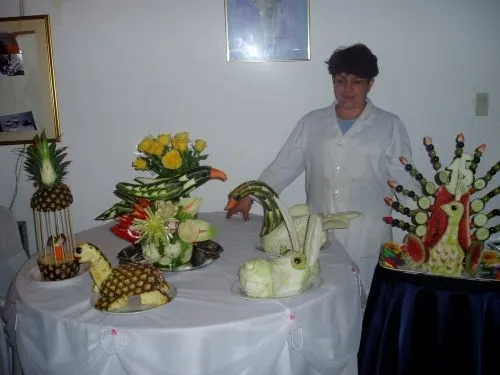 Decoraciónes de verduras y frutas - Imagui