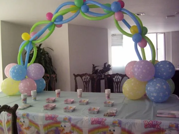 Decoración para baby shower con globos niña - Imagui