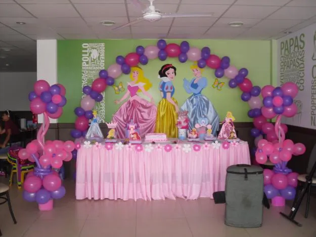 Arreglos de globos para fiesta de princesas - Imagui