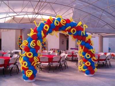 Ideas para decorar el salón en una fiesta de graduación | Fiesta101