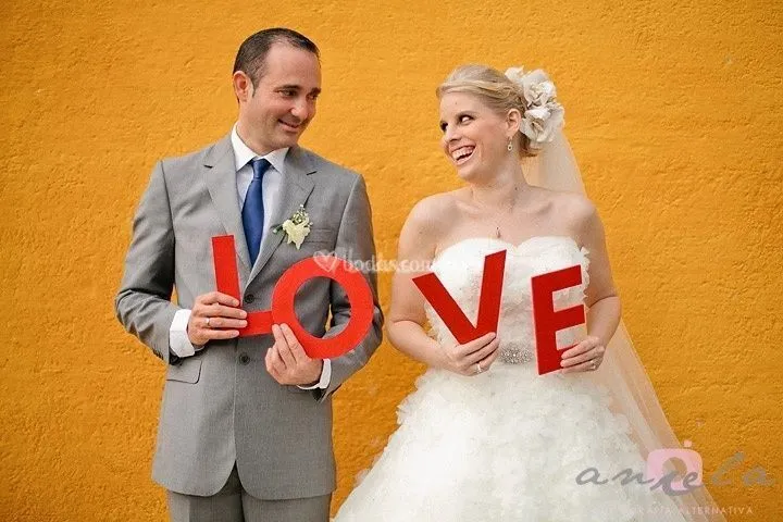 Decoración con letras para la boda - bodas.com.mx