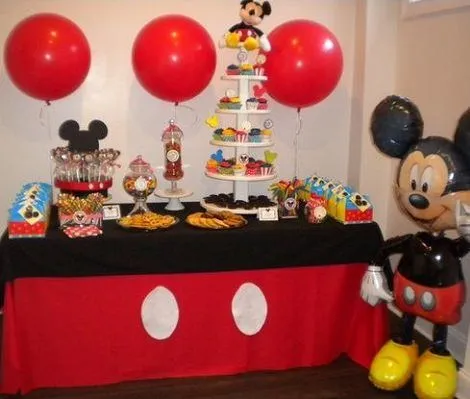 Decoración de Mickey Mouse; ideas fáciles para un cumpleaños casero