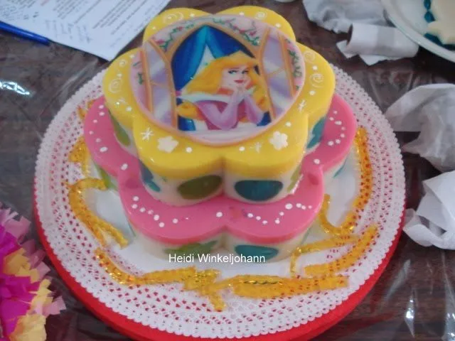Tortas adornadas con las princesas de Disney - Imagui