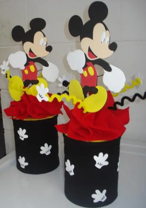 Decoración YMM: Piñata Mini y Mickey Mouse