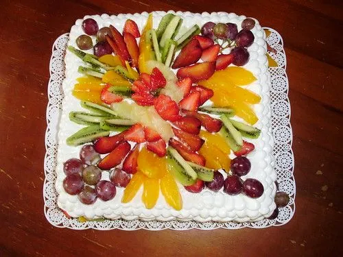 Decoraciónes de pasteles con fruta - Imagui