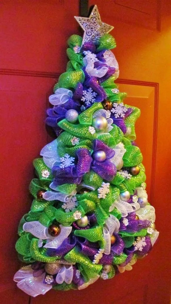 Cómo decorar un árbol con mallas navideñas | Solountip.