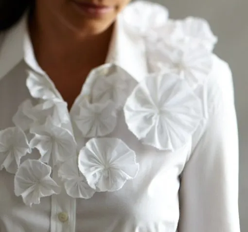 Decorar una blusa con flores - Ropa DIY