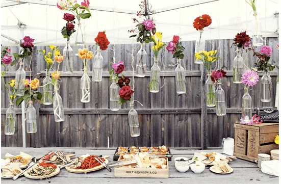 Decorar con botellas vacías y flores - Paperblog Decorar con botellas vacías y flores - Paperblog