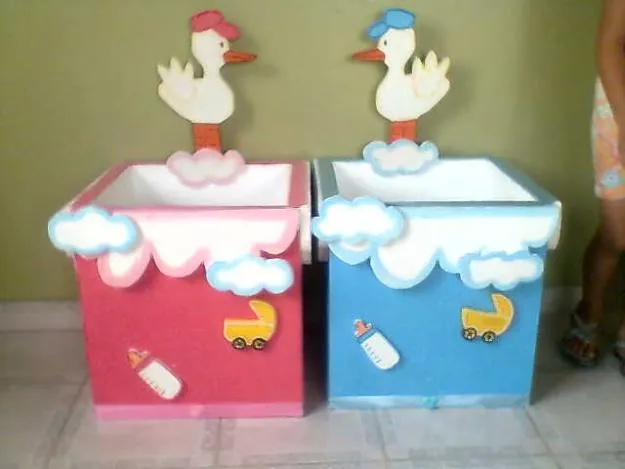 Como decorar una caja para los regalos para baby shower - Imagui