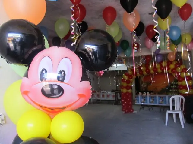 Decoración para fiesta de Mickey - Imagui