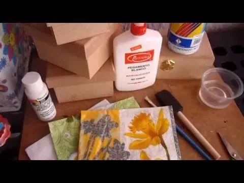 como decorar con Decoupage (servilletas decoradas) - YouTube
